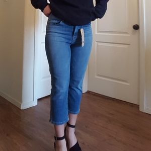 Levi cropped jeans